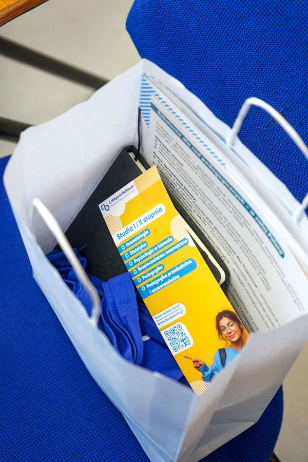 Szkolenie Rady Pedagogicznej - „Technika NVC w pracy nauczyciela” prezenty