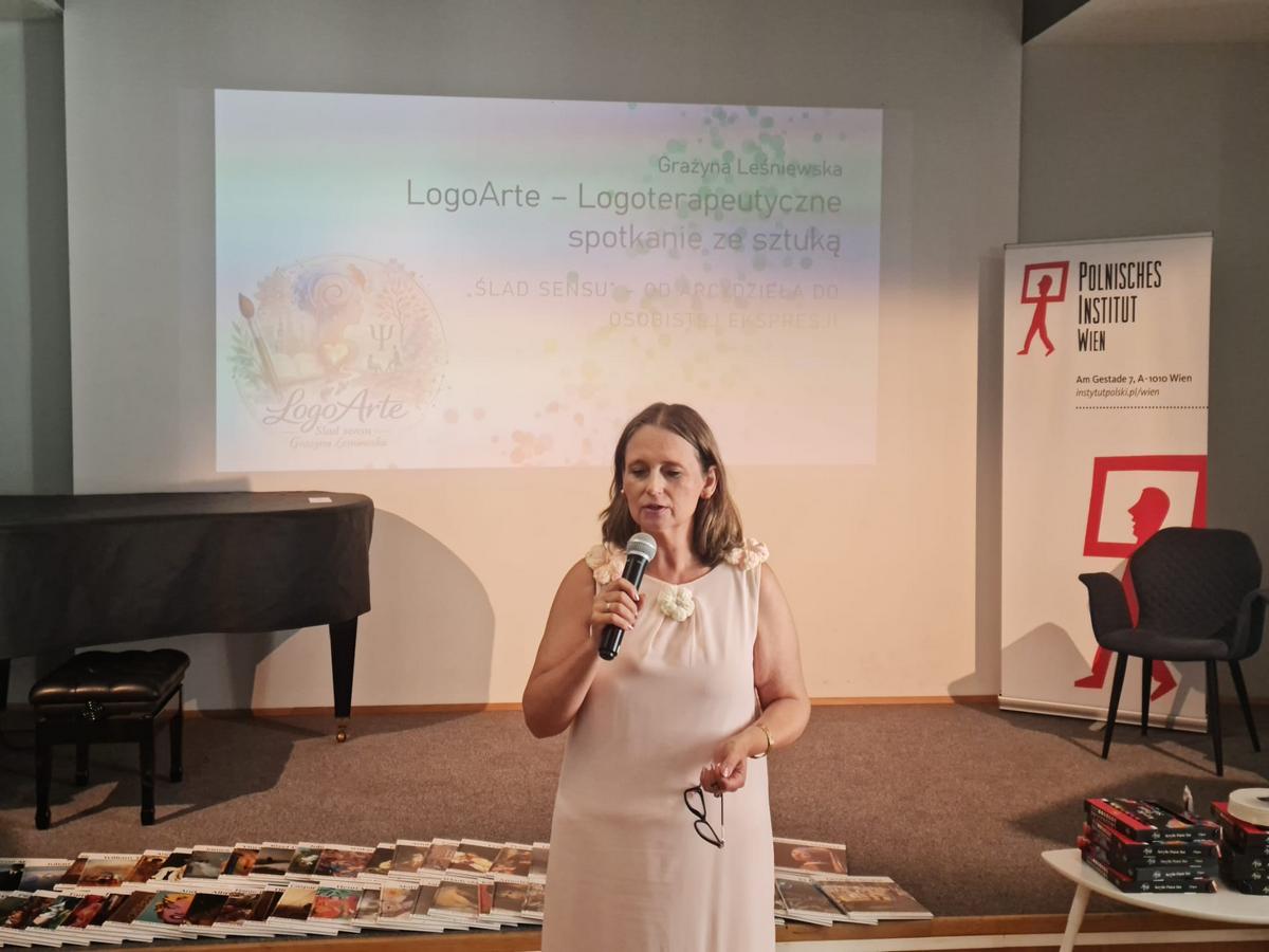 Wystąpienie Pani Rektor dr Grażyny Leśniewskiej, prof. CB na LogoCamp